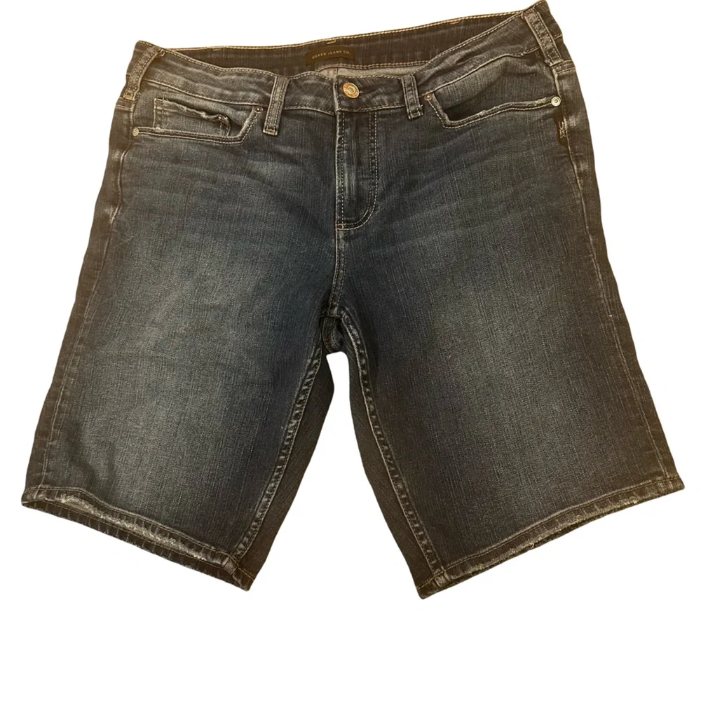 Silver Suki Bermuda Shorts, Size 14 - Picture 9 of 10